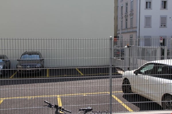 Gesicherter Parkplatz im Herzen von Biel/Bienne zu vermieten 3