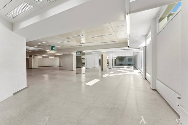 Attraktive Eck-Gewerbefläche ab 270 m² – starke Frequenzlage | Biel Zentrum 4