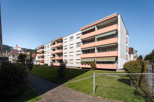 Große, moderne und sanierte 3.5 Zimmerwohnung im beliebtem Gurzelenquartier 2