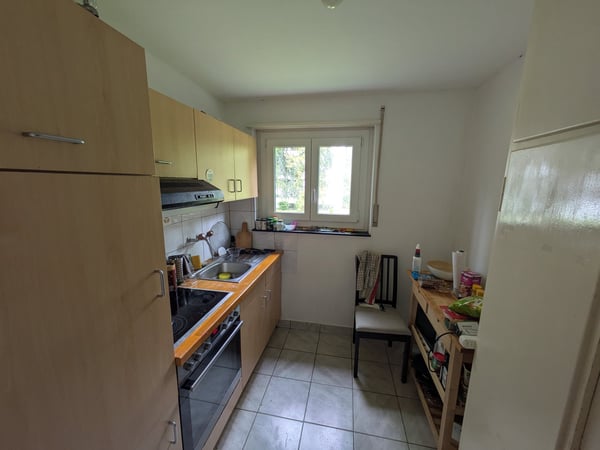 Gemütliche 3-Zimmerwohnung mit Balkon in Brügg 2