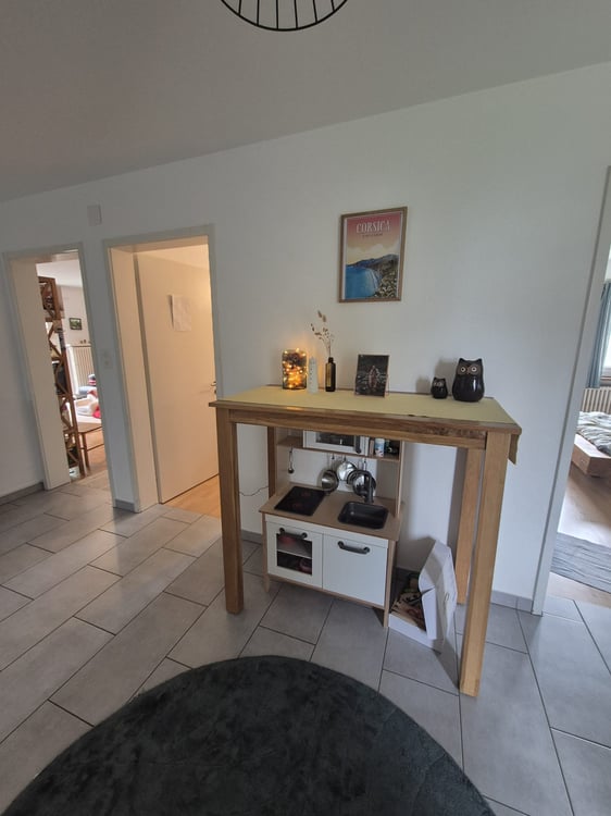 Helle 4.5-Zimmerwohnung mit Balkon in Brügg 8