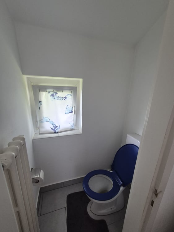 Helle 4.5-Zimmerwohnung mit Balkon in Brügg 5