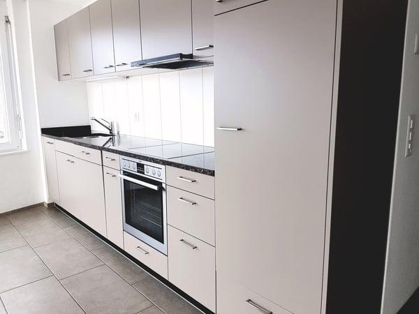 Moderne 3.5-Zimmerwohnung mit Balkon und Lift in Pieterlen 6