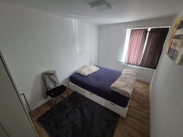 Moderne 3.5-Zimmer-Wohnung mit Balkon in Brügg 5