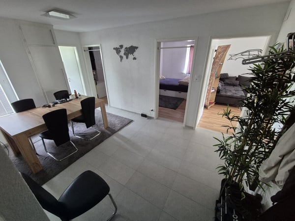 Moderne 3.5-Zimmer-Wohnung mit Balkon in Brügg 4