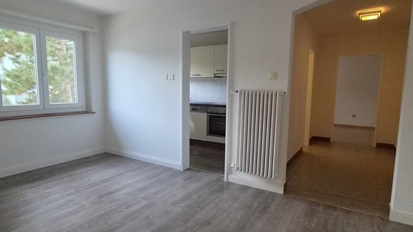 Helle 2-Zimmer-Wohnung mit Balkon in Brügg – sofort verfügbar! 5