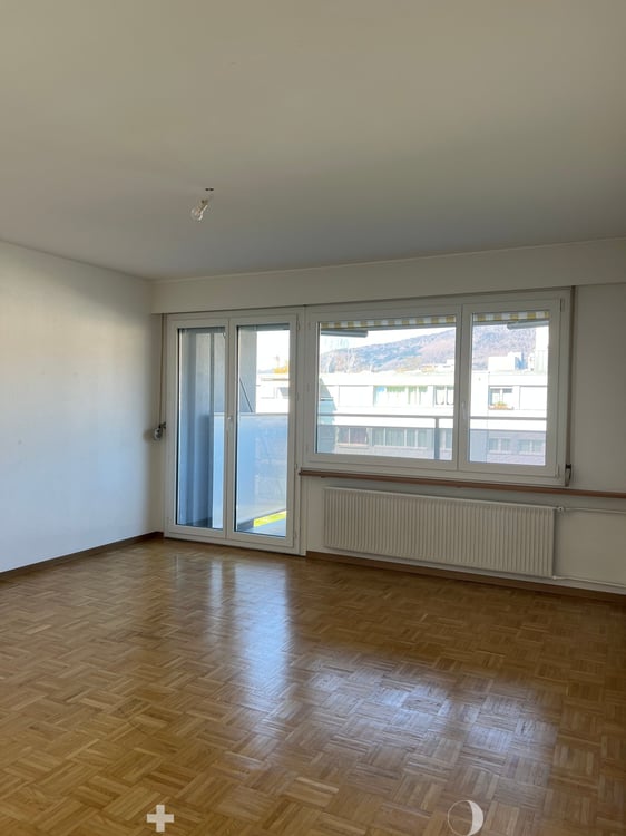Moderne 2.5-Zimmerwohnung mit Balkon & Gartenblick – ab 1. November in Biel 4