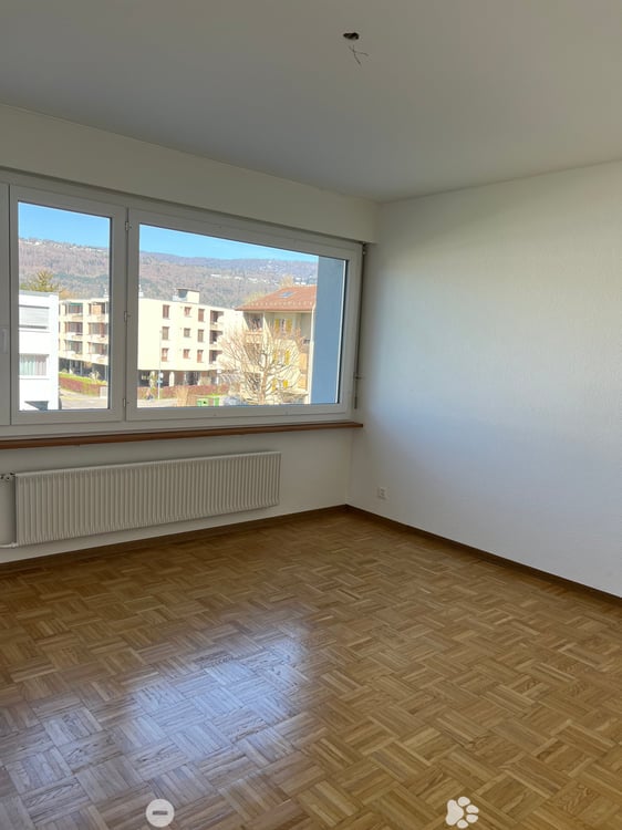 Moderne 2.5-Zimmerwohnung mit Balkon & Gartenblick – ab 1. November in Biel 5