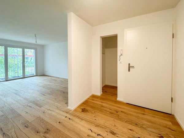 Zweitbezug nach umfassender Sanierung - Moderne 3.5-Zimmerwohnung mit zwei Balkonen – 3