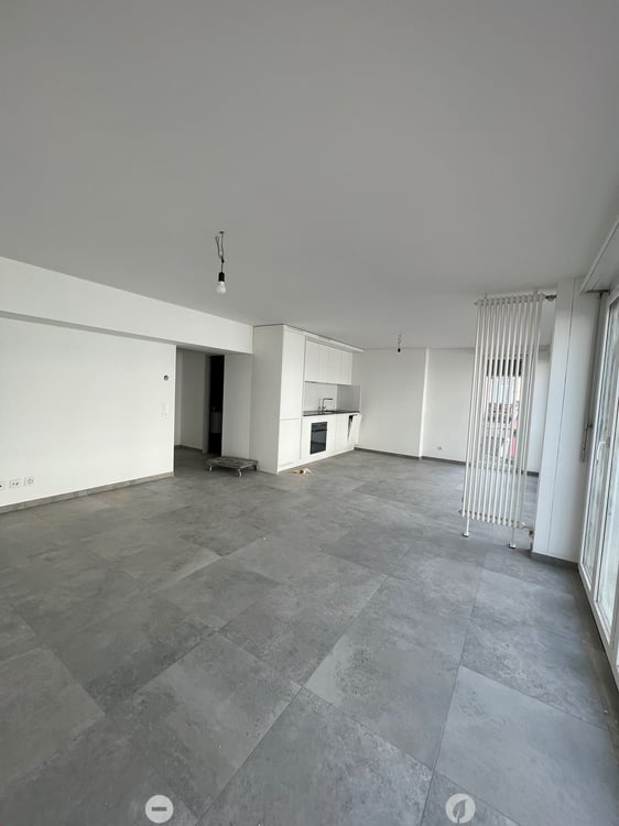 Moderne 2.5-Zimmer-Wohnung an zentraler Lage in Biel 5