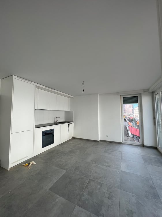 Moderne 2.5-Zimmer-Wohnung an zentraler Lage in Biel 4