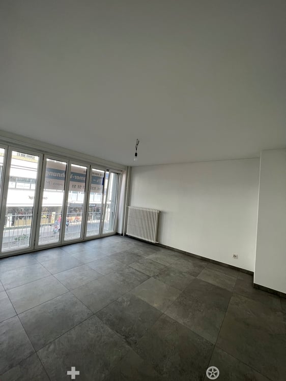 Moderne 2.5-Zimmer-Wohnung an zentraler Lage in Biel 7