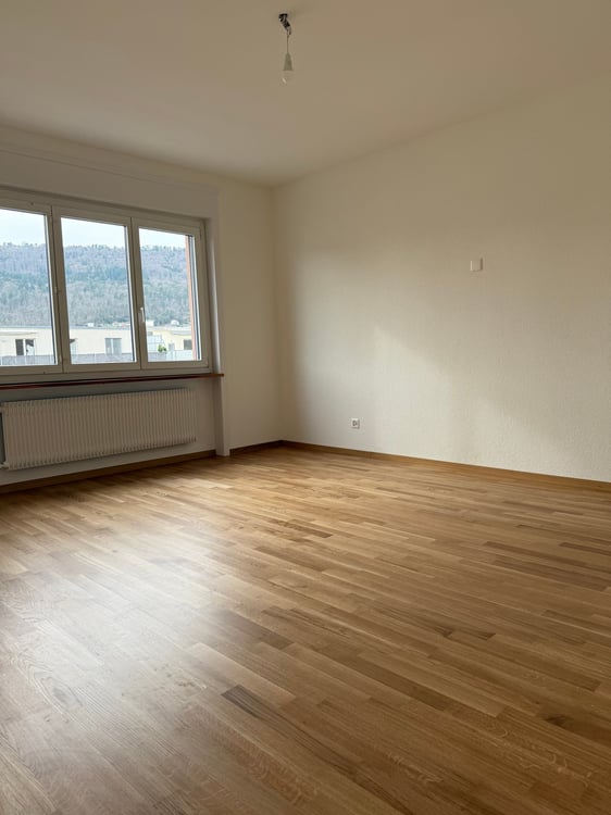 Stillvolle zentral gelegene 3.5-Zimmerwohnung mit grossem Balkon 14