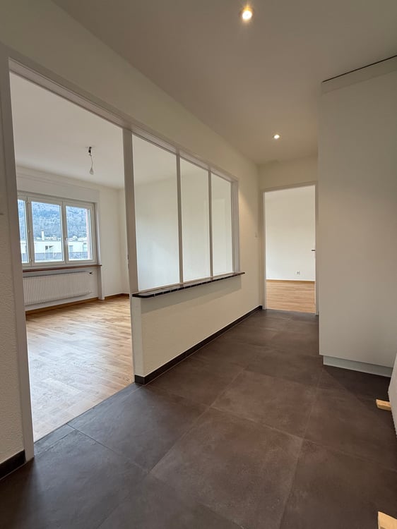 Stillvolle zentral gelegene 3.5-Zimmerwohnung mit grossem Balkon 11