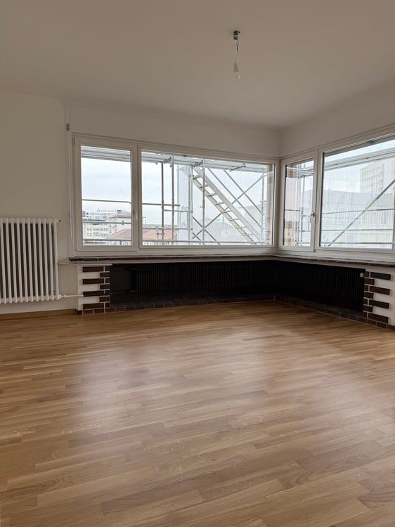 Stillvolle zentral gelegene 3.5-Zimmerwohnung mit grossem Balkon 8