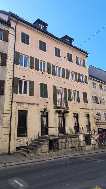 Appartement lumineux de 1 pièces avec 2 salles de bains – disponible immédiatement 1
