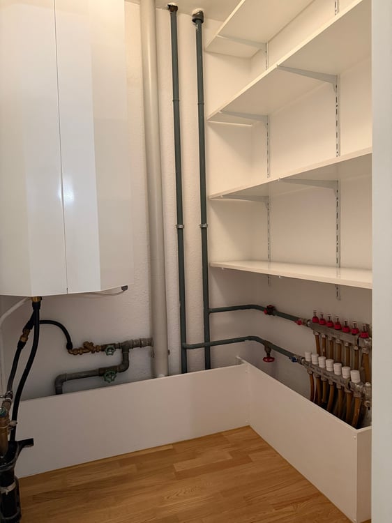 ERSTVERMIETUNG nach Sanierung: 1.5-Zi-Wohnung mit Balkon im Eigentumsstandart 9