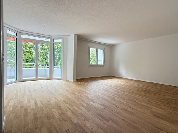 ERSTVERMIETUNG nach Sanierung: 1.5-Zi-Wohnung mit Balkon im Eigentumsstandart 14