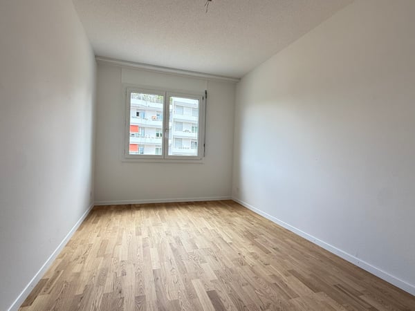 ERSTVERMIETUNG nach Sanierung: 1.5-Zi-Wohnung mit Balkon im Eigentumsstandart 2