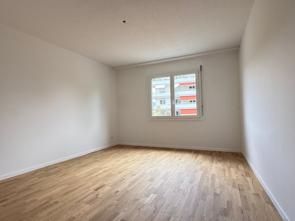 ERSTVERMIETUNG nach Sanierung: 1.5-Zi-Wohnung mit Balkon im Eigentumsstandart 7