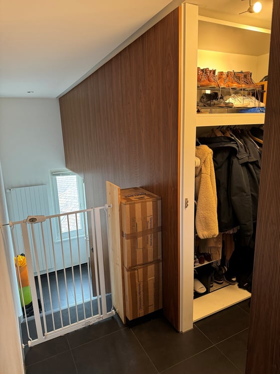 Grosszügige 1.5-Zimmer-Dachwohnung mit grossem Balkon an zentraler Lage 10