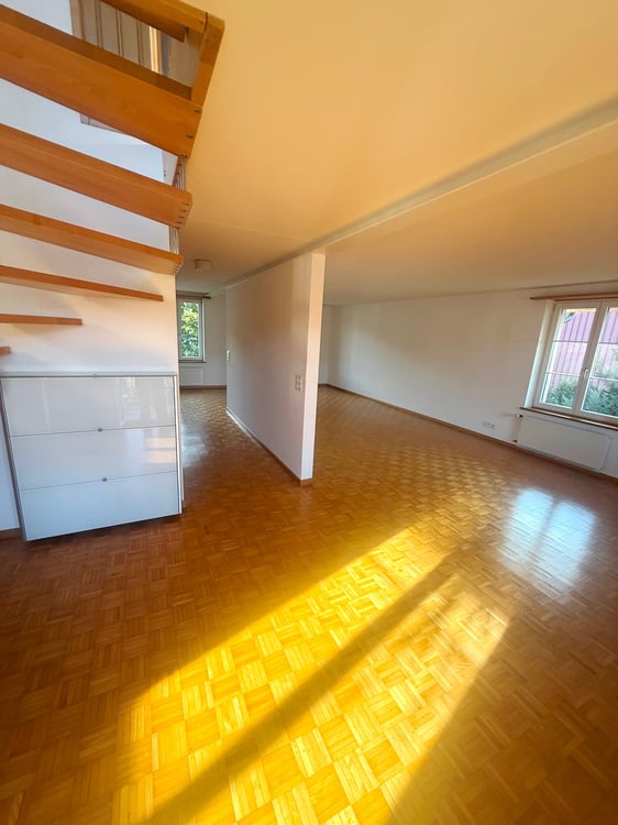 Moderne Altbau 5 1/2 Maisonette Wohnung in ehemaligen Bauernhaus 5