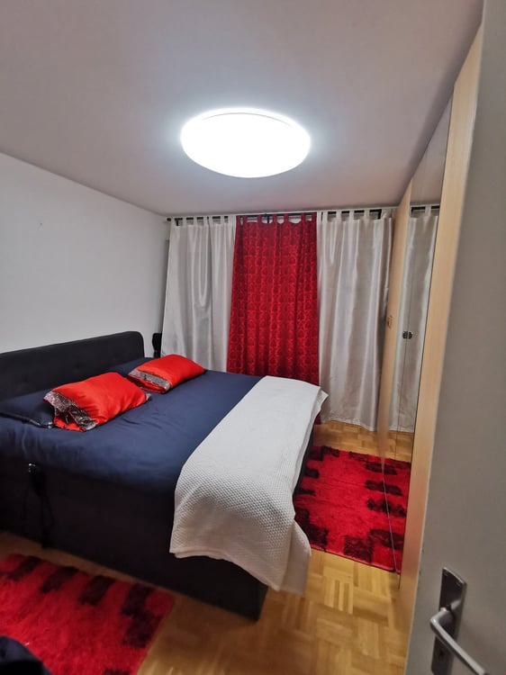 Attraktive 4.5-Zimmerwohnung mit Balkon in Biel 7