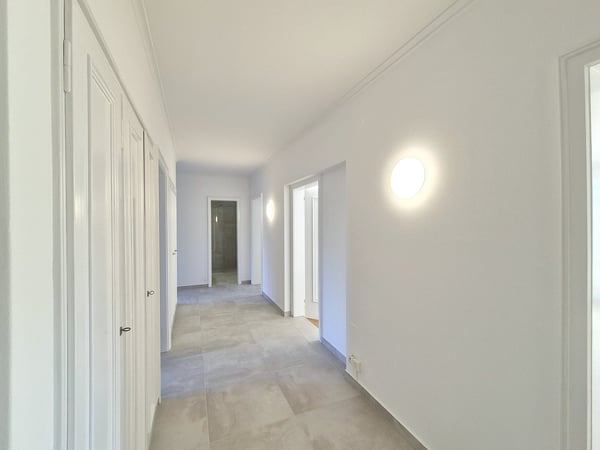 ERSTVERMIETUNG nach Komplettsanierung: Sonnige 4.5-Zi-Wohnung im Zentrum 8
