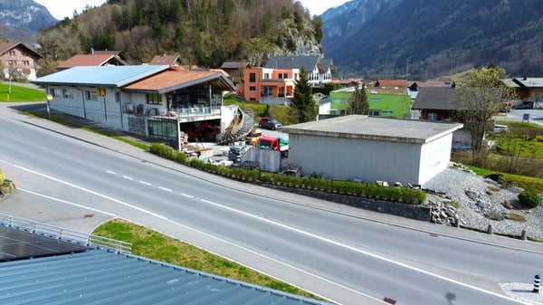 Gewerbeliegenschaft mit Showroom 2