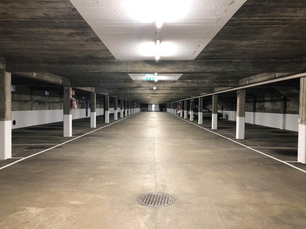 Parkplatz (in garage) zum Mieten: Spiegel (Köniz)