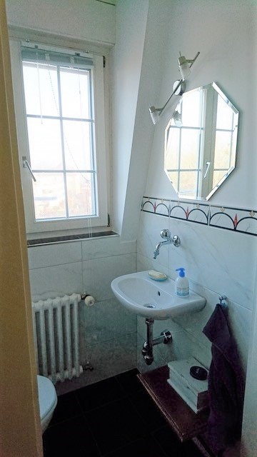 Stilvolle Altbauwohnung mit Seeblick in ruhiger Lage 7