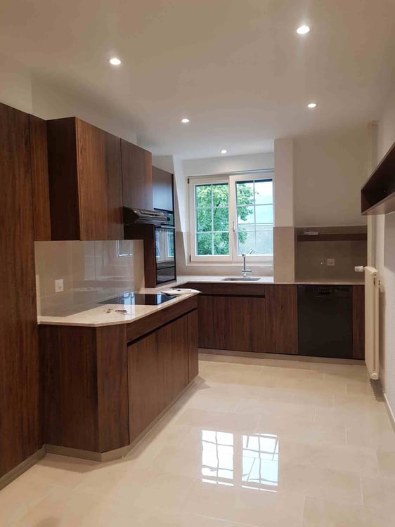 Stilvolle Altbauwohnung mit Seeblick in ruhiger Lage 1