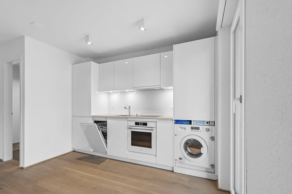 Lichtdurchflutete 4.5-Zimmer-Wohnung mit grosszügigem Badezimmer und moderner Ausstattung 1