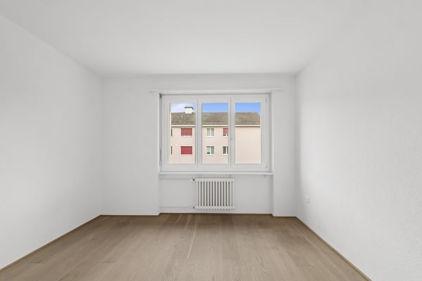 Lichtdurchflutete 4.5-Zimmer-Wohnung mit grosszügigem Badezimmer und moderner Ausstattung 9