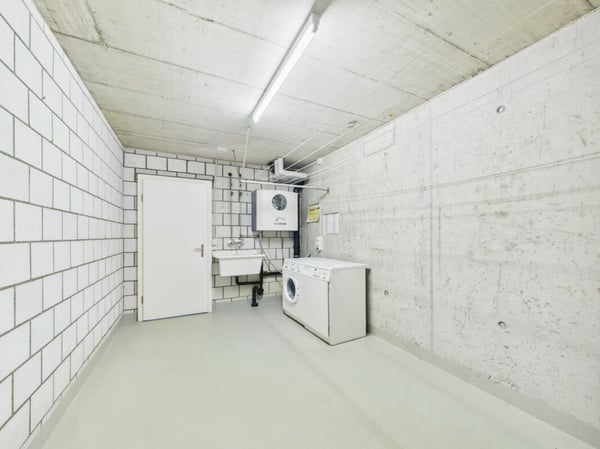 3½-Zimmer-Wohnung mit Einstellhallenplatz 11