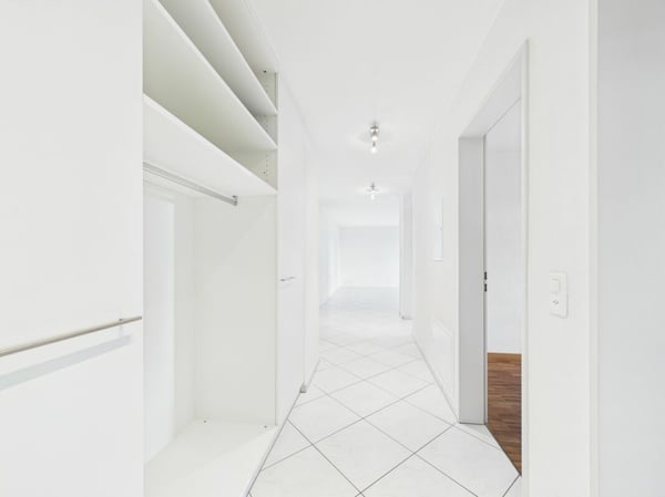 3½-Zimmer-Wohnung mit Einstellhallenplatz 8