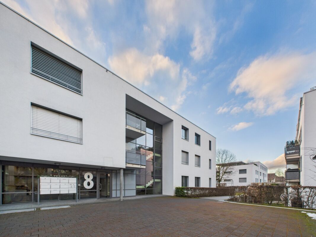 3½-Zimmer-Wohnung mit Einstellhallenplatz