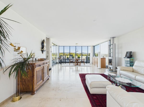 Exklusives 5½-Zimmer-Terrassenhaus mit Weitsicht 4