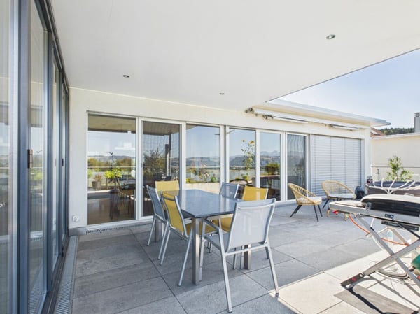 Exklusives 5½-Zimmer-Terrassenhaus mit Weitsicht 7