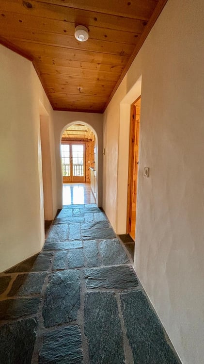 Wohnen mit Charme, direkt an der Skipiste und mit traumhafter Aussicht 12