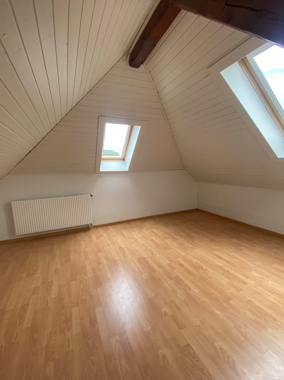 Charmant duplex de 1 pièces à Couvet 9