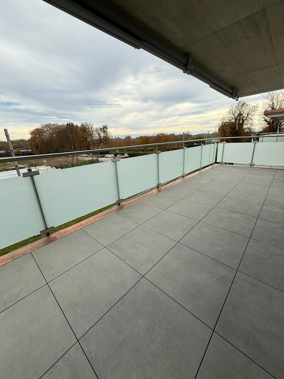 Nouvelle construction ! Magnifiques appartements de 1.5 pièces avec terrasse à Milvignes 17