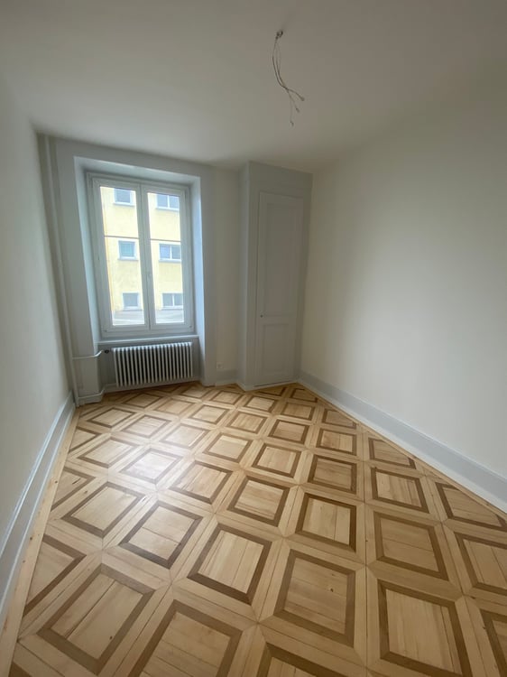 Splendide appartement lumineux avec balcon au cœur de Neuchâtel 7