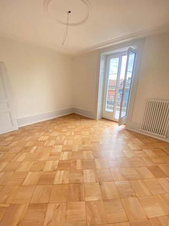 Splendide appartement lumineux avec balcon au cœur de Neuchâtel 3