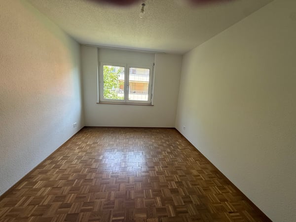 Appartement lumineux de 5.5 pièces avec balcon à Corcelles 10