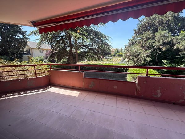 Appartement lumineux de 5.5 pièces avec balcon à Corcelles 15