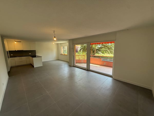 Appartement lumineux de 5.5 pièces avec balcon à Corcelles 8