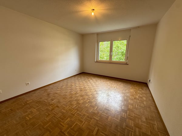 Appartement lumineux de 4.5 pièces avec balcon à Corcelles 9