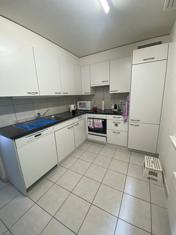 Très bel appartement de 4 pièces avec vue à Hauterive 5
