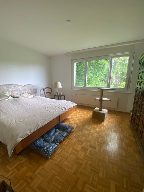 Très bel appartement de 4 pièces avec vue à Hauterive 3